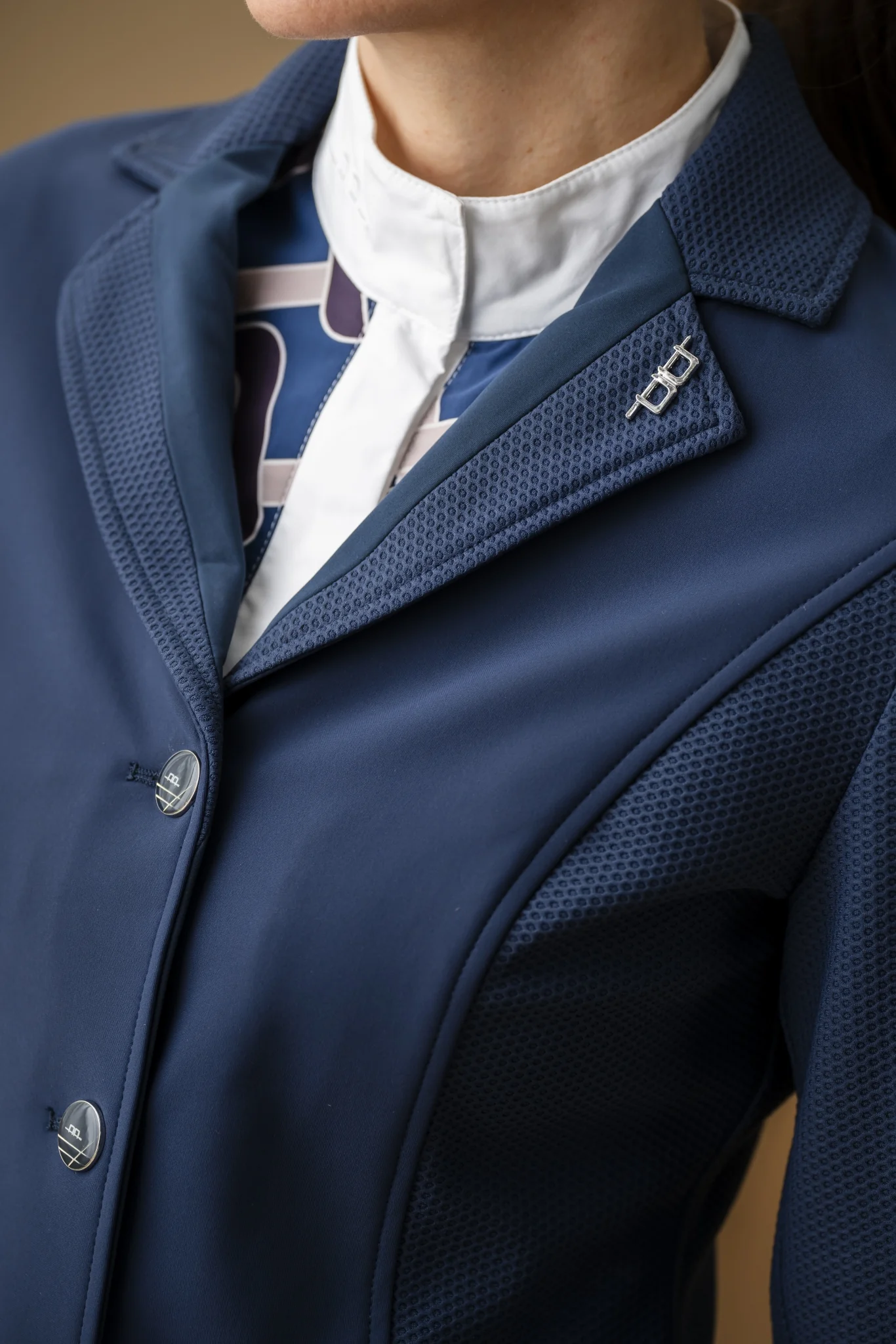 Alessandro Albanese Ladies Platinum Bonded Motion Lite Jacket - Image 4