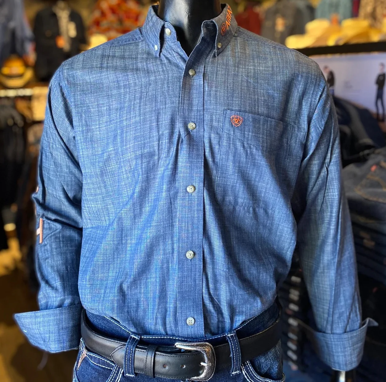 Ariat Mens Team Logo Twill Classic Long Sleeve Shirt