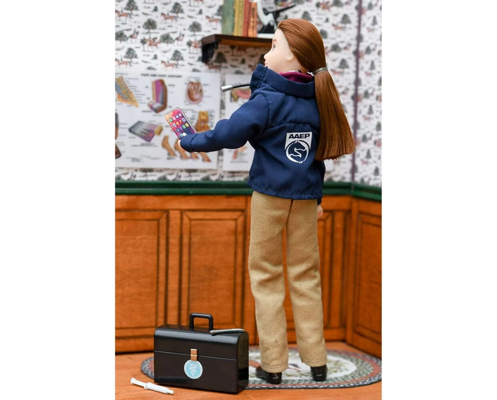 Breyer Veterinarian Riley with Vet Kit - Image 4