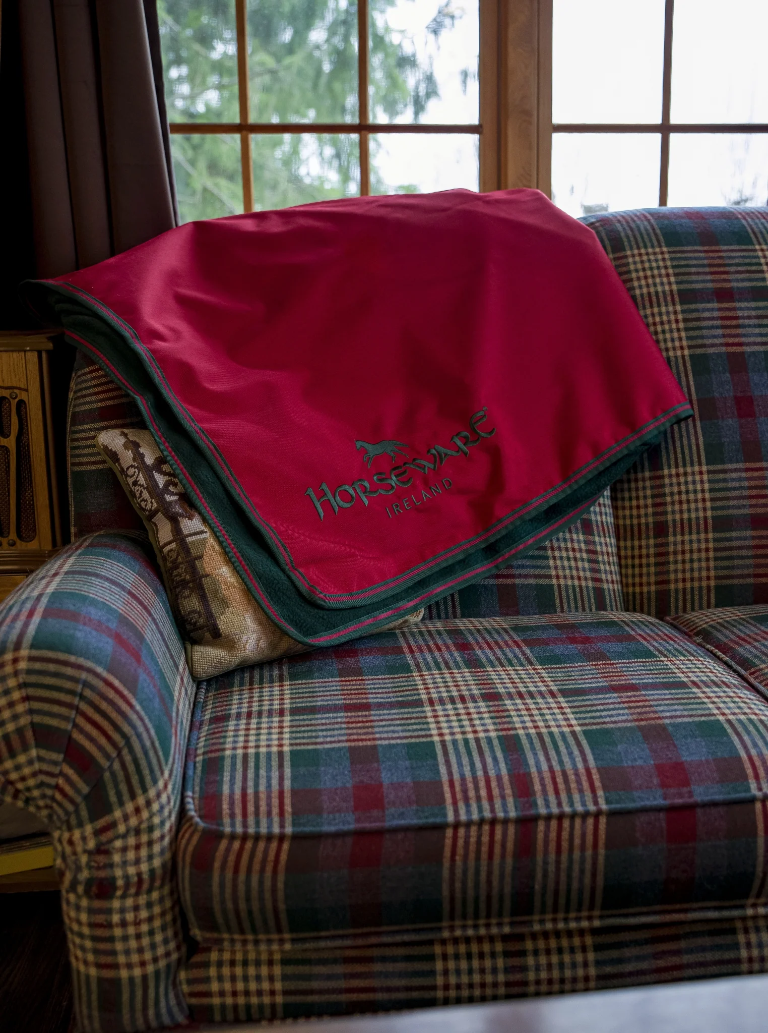 Horseware Stadium Fleece Throw - Image 3