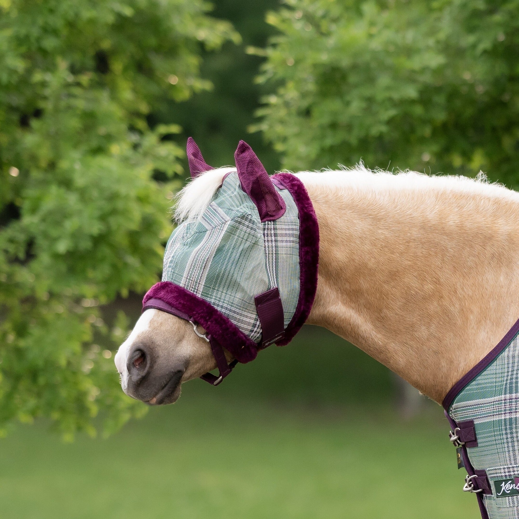 Kensington 73% UV Pony Fly Mask with Fleece Trim & Soft Mesh Ears - Image 9