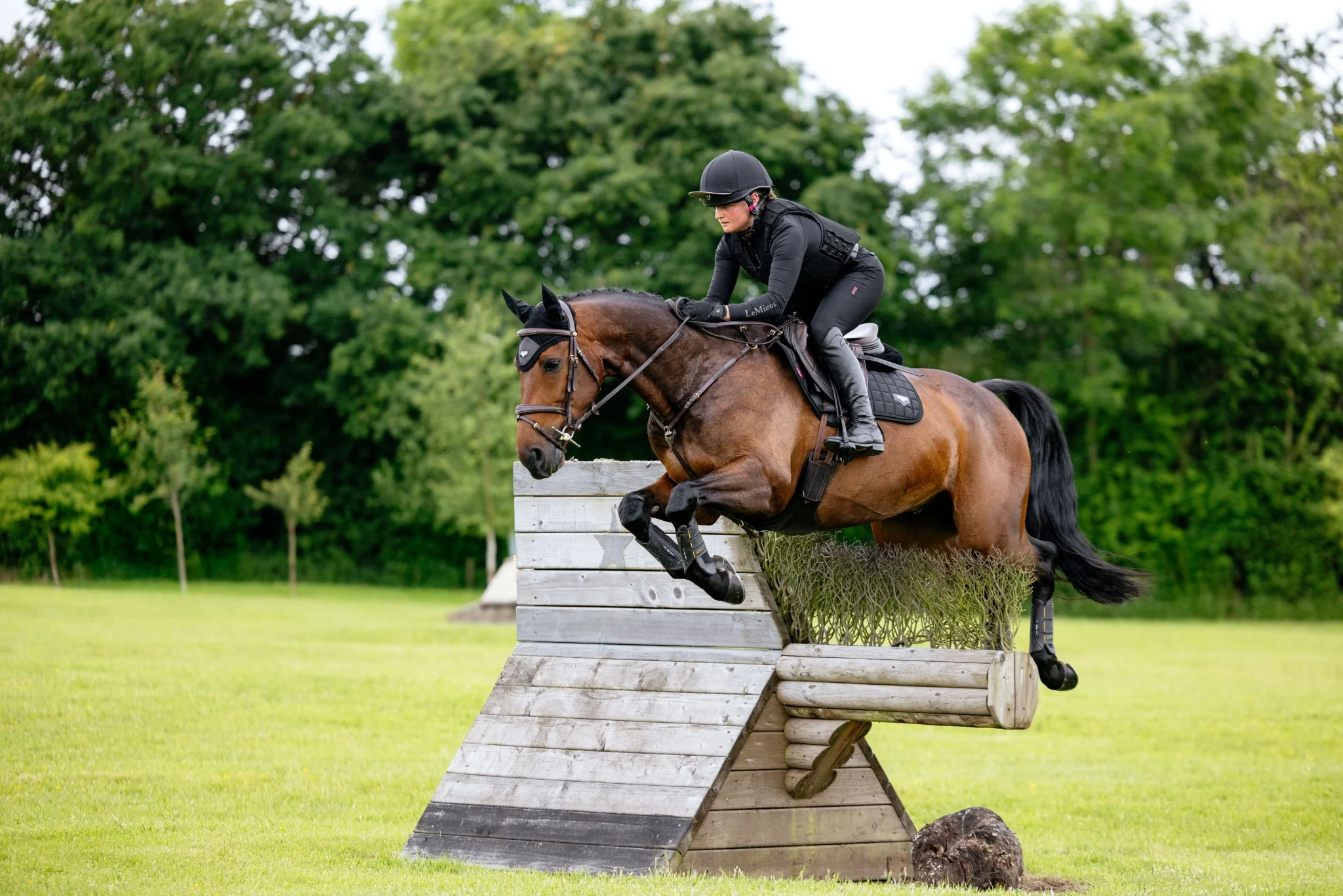 Lemieux Loire Classic Close Contact Square Pad - Image 10