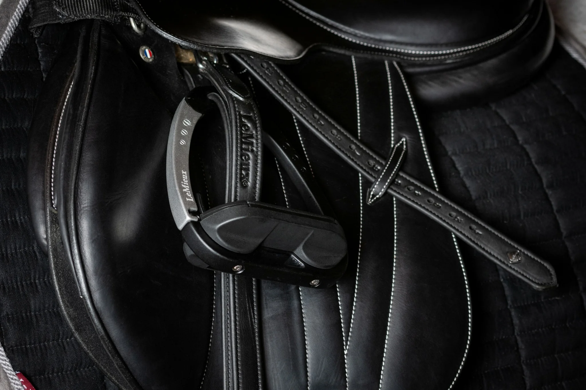 Lemieux Vector Stirrup Leathers - Image 5
